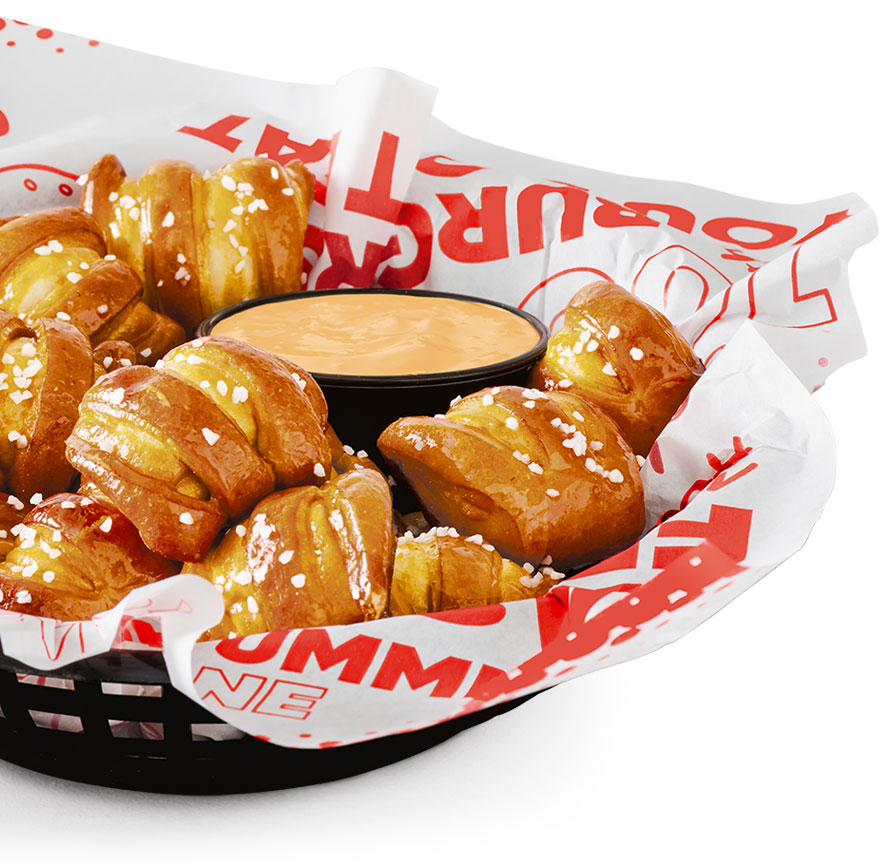 Warm Pretzel Bites w/ Fat Tire Beer Cheese dipping sauce - Picture of Red  Robin Gourmet Burgers, Hamburg - Tripadvisor