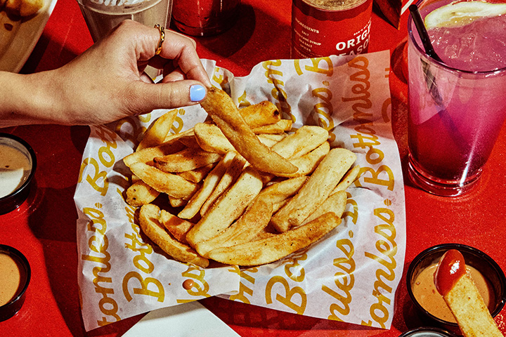 friends sharing fries