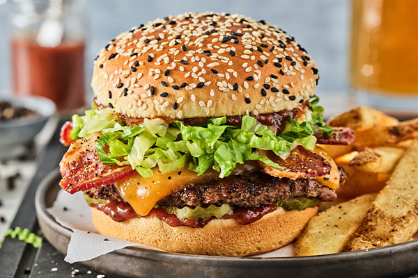 Smoke &amp; Pepper Burger