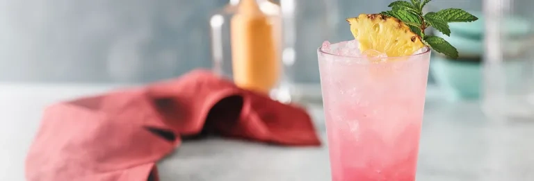 Dragon Fruit Fizzy Soda with cold foam