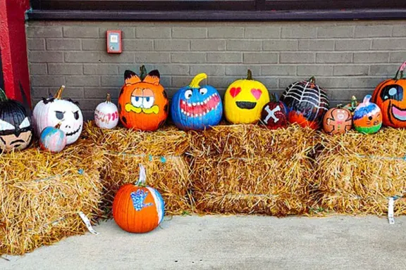Pumpkin painting at Red Robin